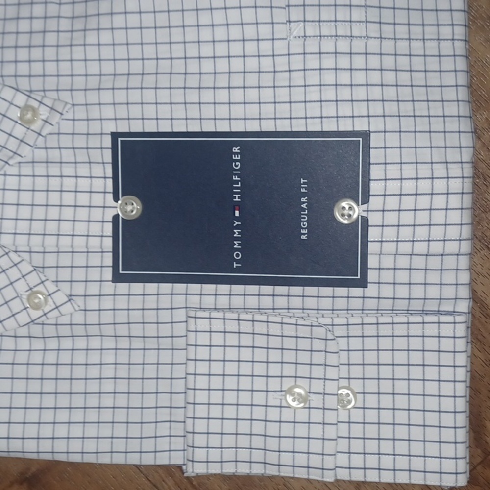 NEW! Tommy Hilfiger regular fit size large (32-33) - Picture 3 of 6